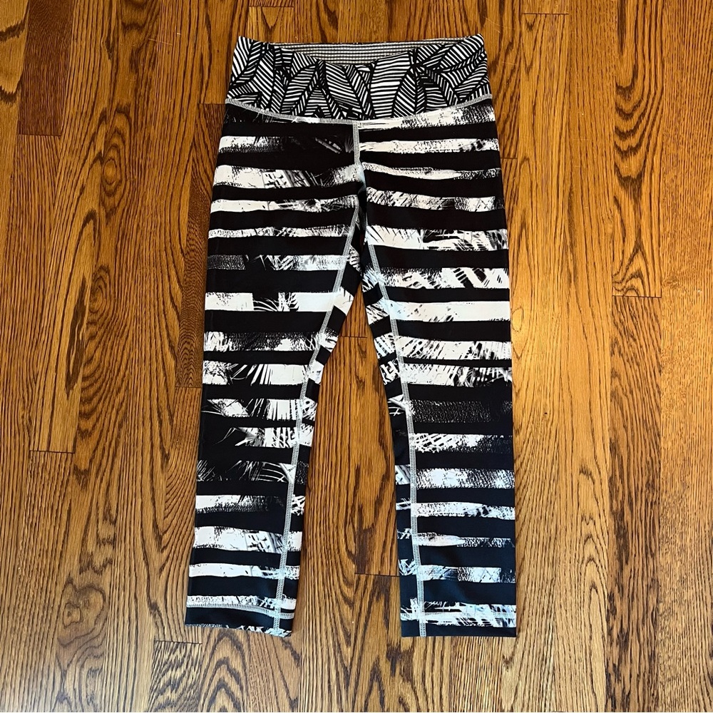 Size 4 Lululemon Capri Leggings